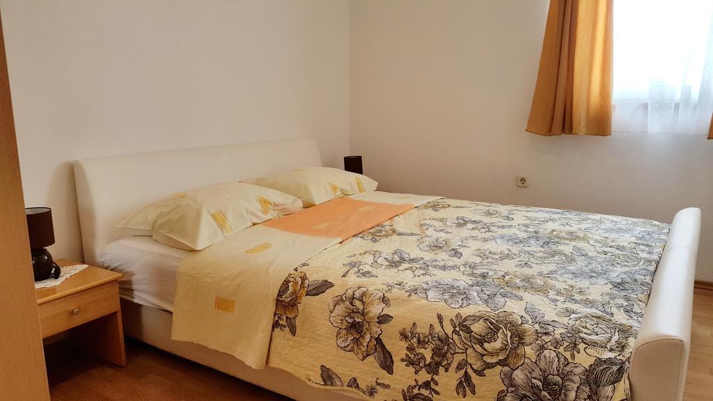 Apartments Sanda Tribunj Tribalj Eksteriør billede